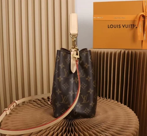Louis Vuitton Montaigne - Image 2