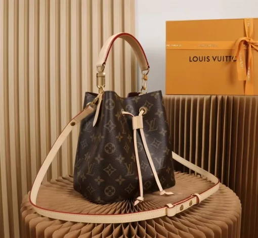 Louis Vuitton Montaigne - Image 5