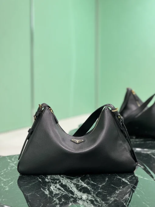 PRADA  Aimée