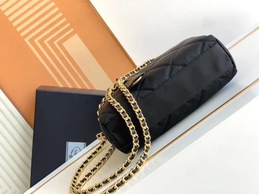 PRADA   Re-Edition - Image 4