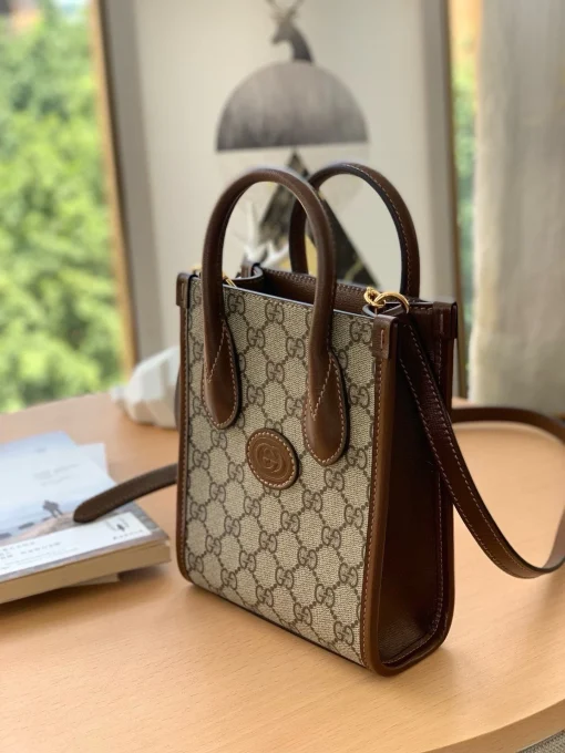 GUCCI   Retro