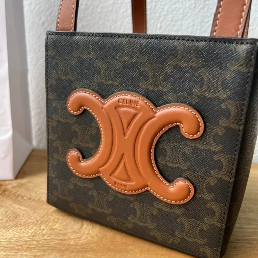 CELINE Triomphe Medium Cube Bag - Image 5