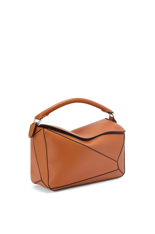 LOEWE Puzzle Medium Tan Smooth Calfskin Shoulder Bag - Image 3