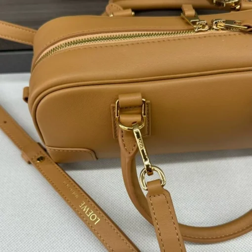 LOEWE Amazona 23 Warm Desert Napa Calfskin Shoulder Bag - Image 2