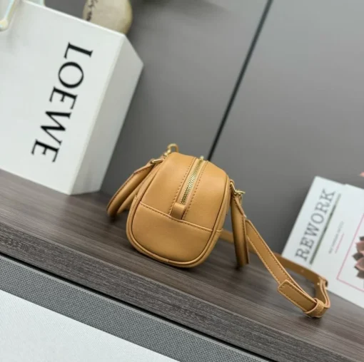 LOEWE Amazona 23 Warm Desert Napa Calfskin Shoulder Bag - Image 9