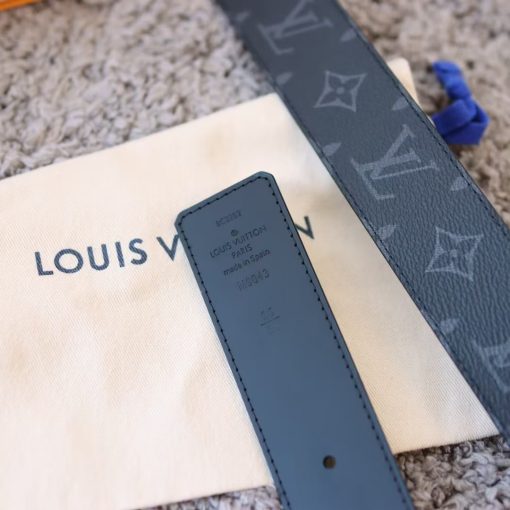 LOUIS VUITTON Initiales - Image 5