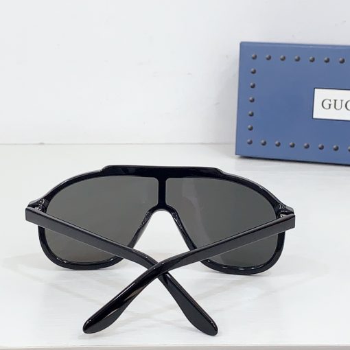 GUCCI. Acetate material. Aviator-style sunglasses. For men. In black. - Image 6