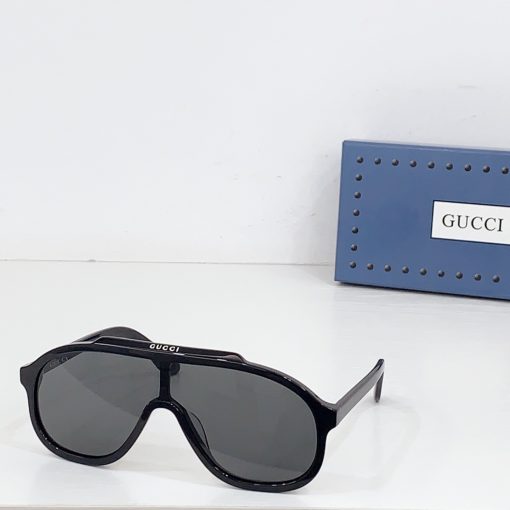GUCCI. Acetate material. Aviator-style sunglasses. For men. In black. - Image 7