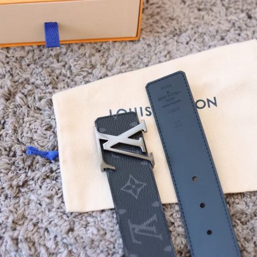 LOUIS VUITTON Initiales - Image 7