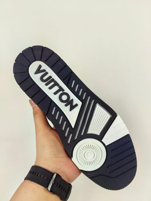 LOUIS VUITTON Trainer - Image 2