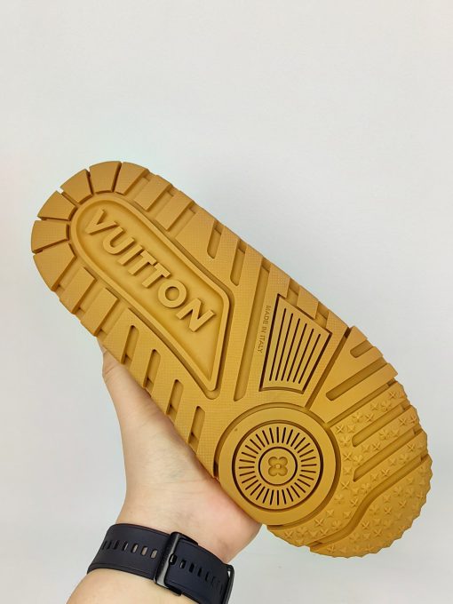 LOUIS VUITTON Trainer Maxi - Image 4