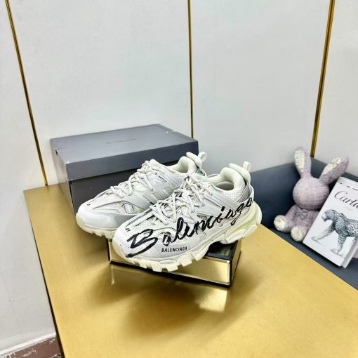Balenciaga Track Signature