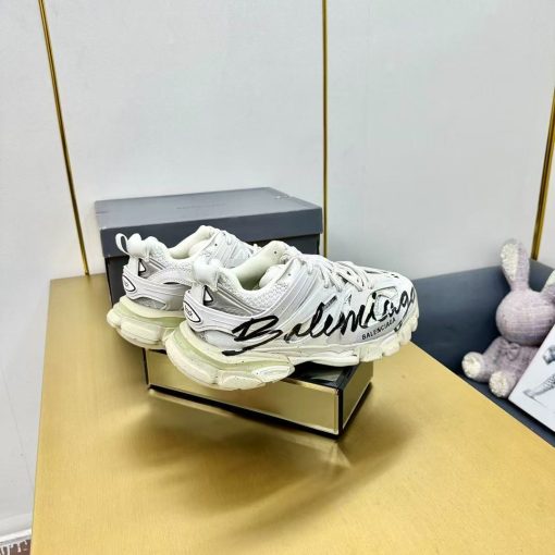 Balenciaga Track Signature - Image 4