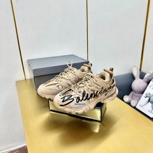 Balenciaga Track Signature - Image 4