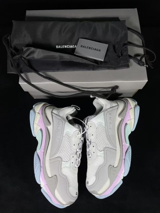Balenciaga  Triple S