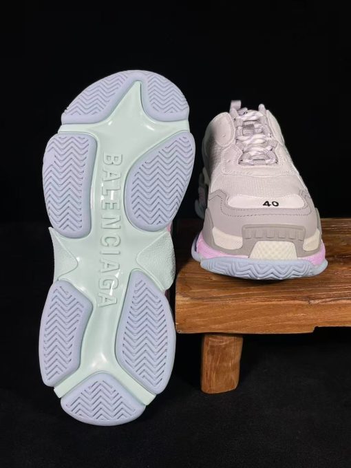Balenciaga  Triple S - Image 3