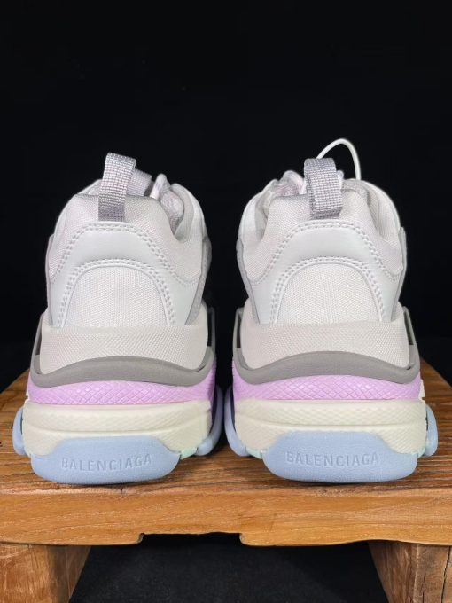 Balenciaga  Triple S - Image 4