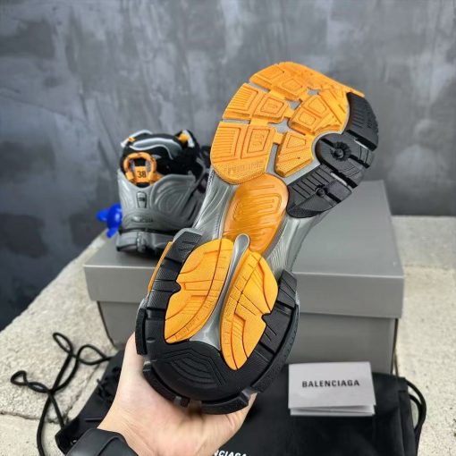Balenciaga - Image 9