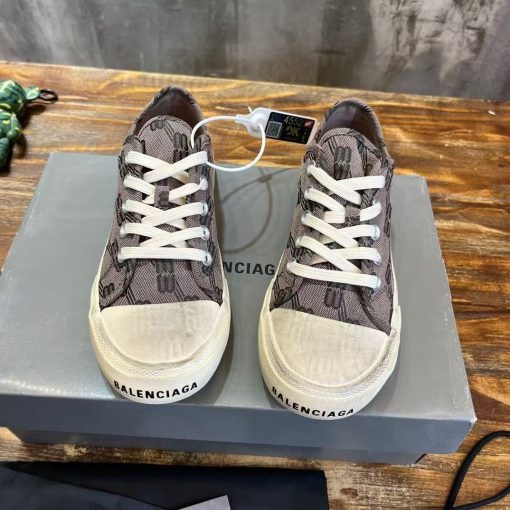 Balenciaga  Paris